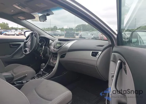 2013 Hyundai Elantra Gs z USA, uszkodzony, nr VIN KMHDH6AE5DU004496